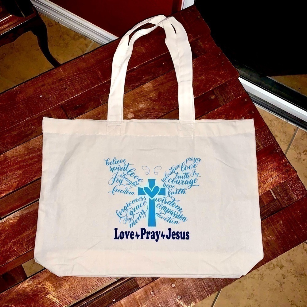 Handmade totes for women. Totes for women